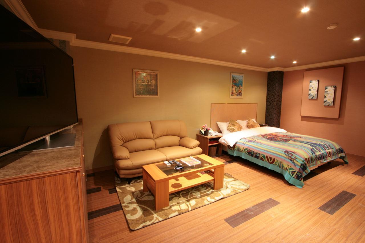 Sari Seki Inter (Adults Only) 호텔 카메야마 외부 사진